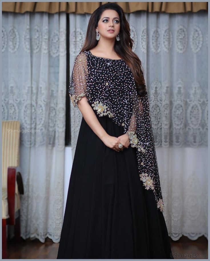 Bhavana Beautiful Hd Photos & Mobile Wallpapers Hd - Bhavana Hd - HD Wallpaper 