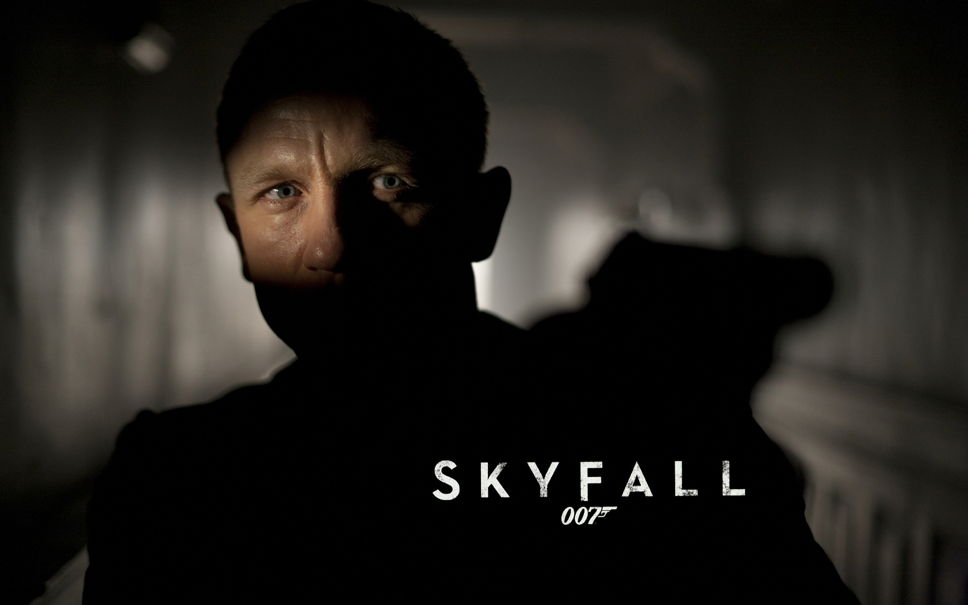 007 Skyfall - HD Wallpaper 