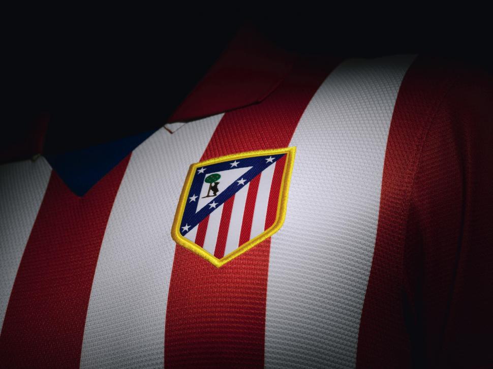 Atletico Madrid Jersey Picture Wallpaper,atletico De - Atletico De Madrid Wallpaper 2010 - HD Wallpaper 