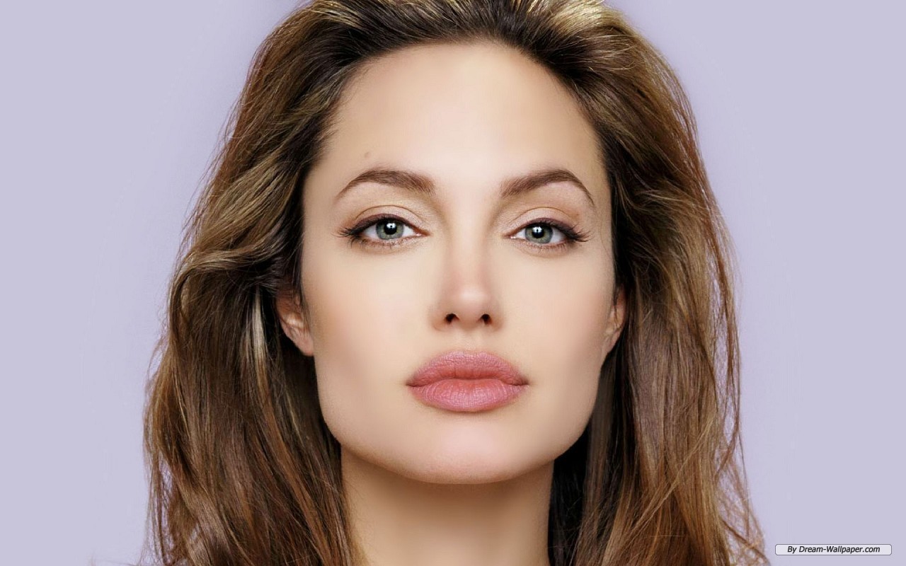 Free Star Wallpaper - Angelina Jolie - HD Wallpaper 