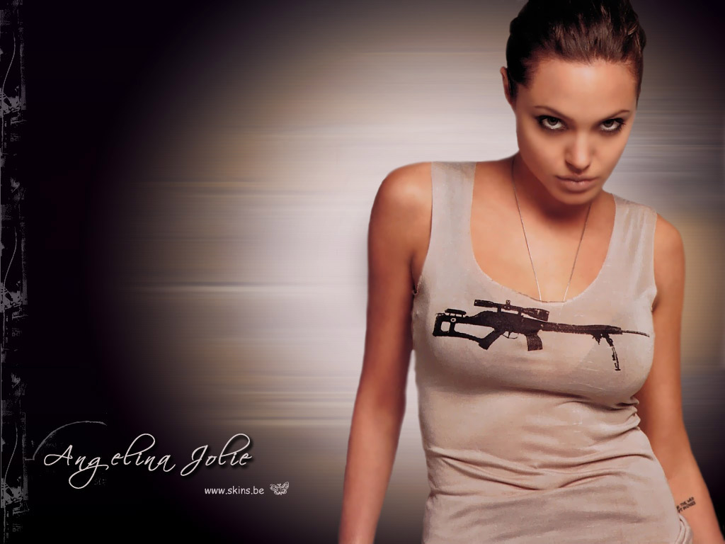 Angelina Jolie Wallpaper - Angelina Jolie Rude - HD Wallpaper 