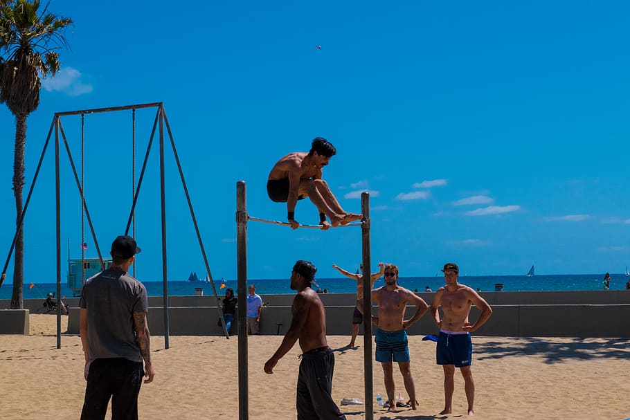United States, Los Angeles, The Venice Beach Boardwalk, - Baju Voli Pantai Pria - HD Wallpaper 
