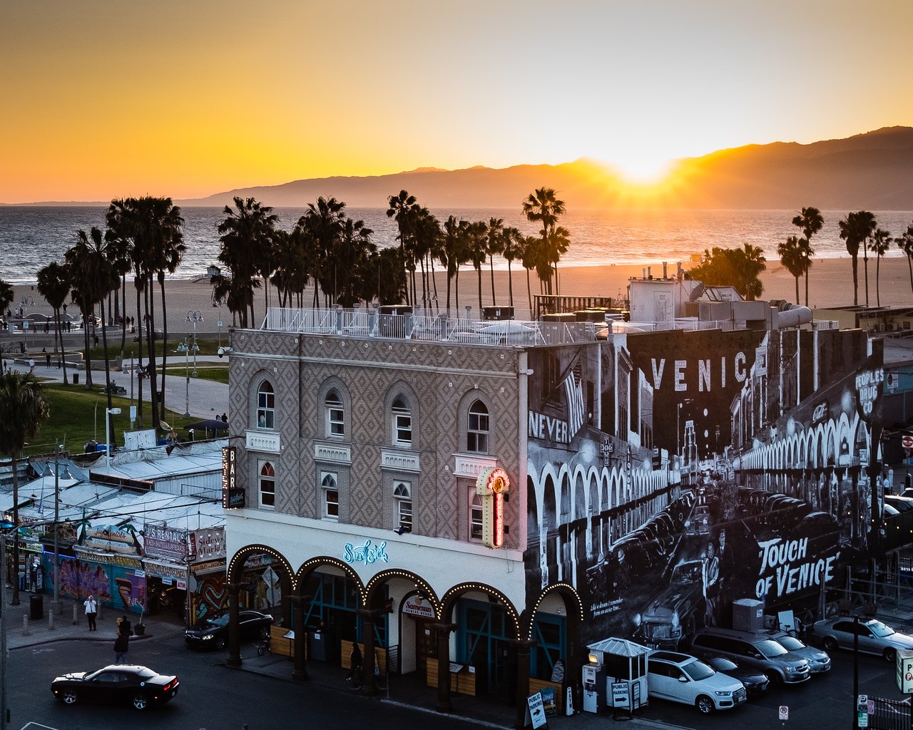 Samesun Venice Beach Hostel - HD Wallpaper 