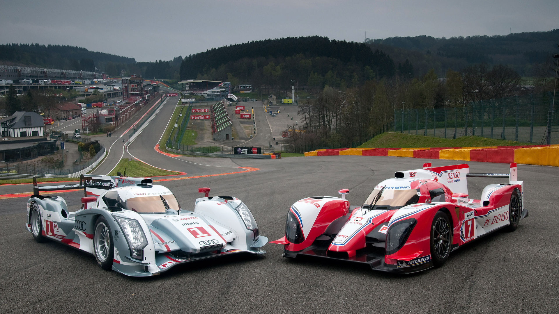 24, 24 Hours Of Le Mans, 24 Hours Du Mans, 24 Heures - 2012 Audi R18 E Tron Quattro - HD Wallpaper 