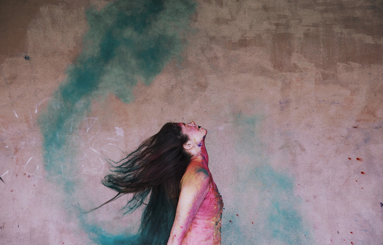 Photo Wallpaper Colourful, Happy, Colour, Action, Happiness, - Girl - HD Wallpaper 