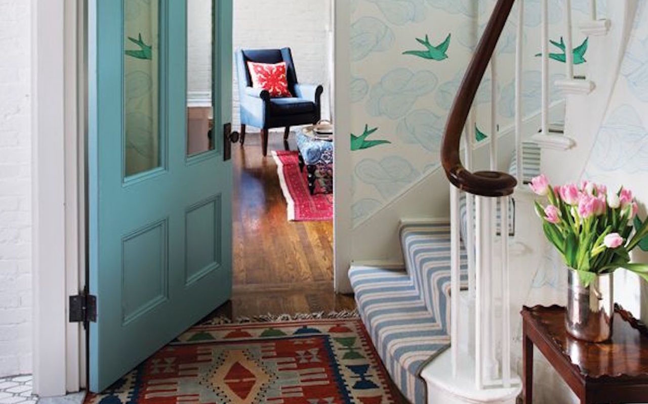 Boston Bird Wallpaper On Entryway - Quirky Wallpaper Bedroom - HD Wallpaper 