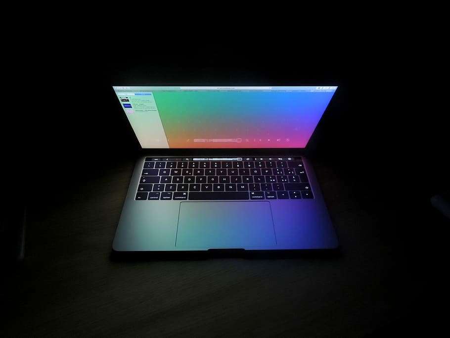 Silver Macbook, Macbook Pro Turned On, Laptop, Screen, - Macbook - HD Wallpaper 