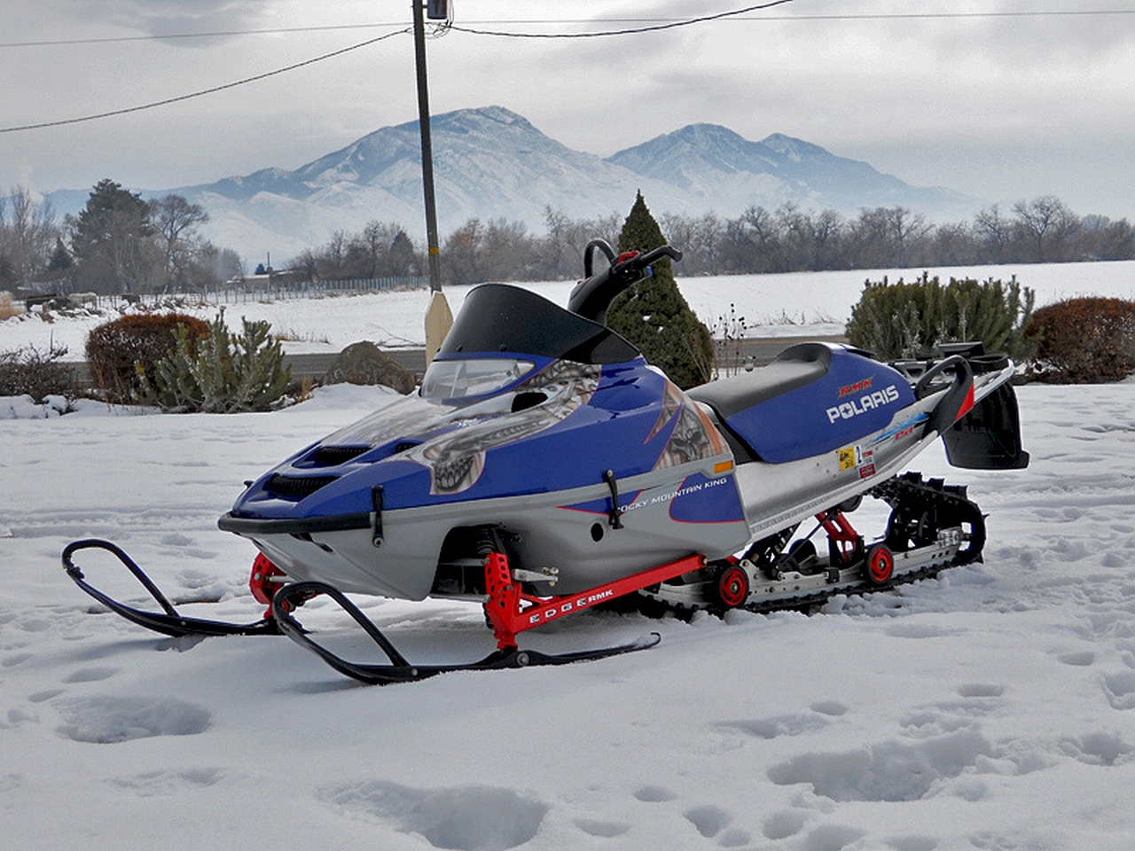Snowmobile - HD Wallpaper 