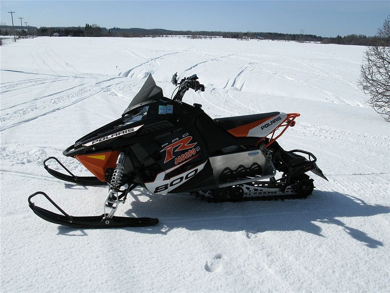 Snowmobile - HD Wallpaper 