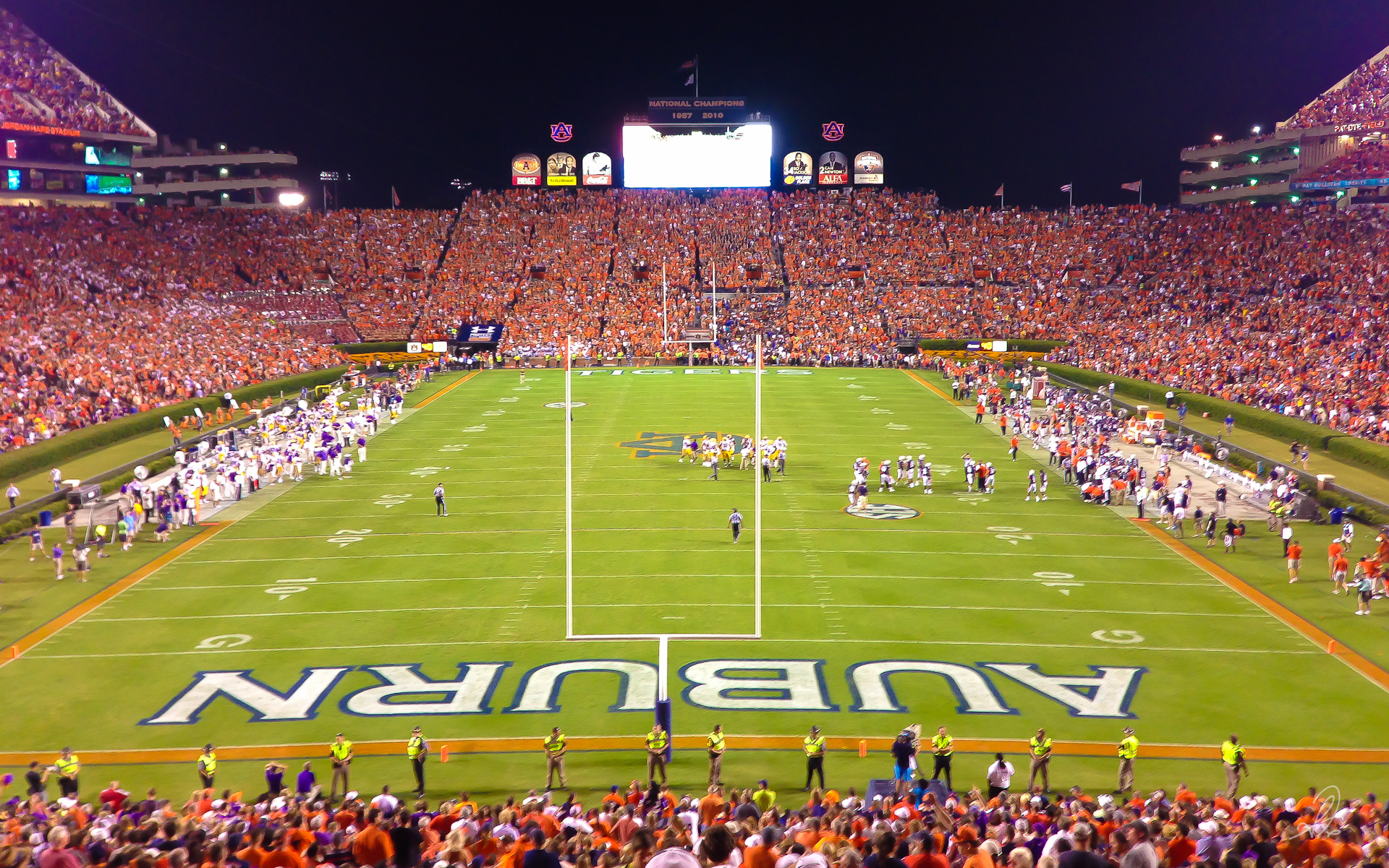 Auburn Football Stadium Wallpaper Jordan Hare Stadium - Jordan–hare Stadium - HD Wallpaper 