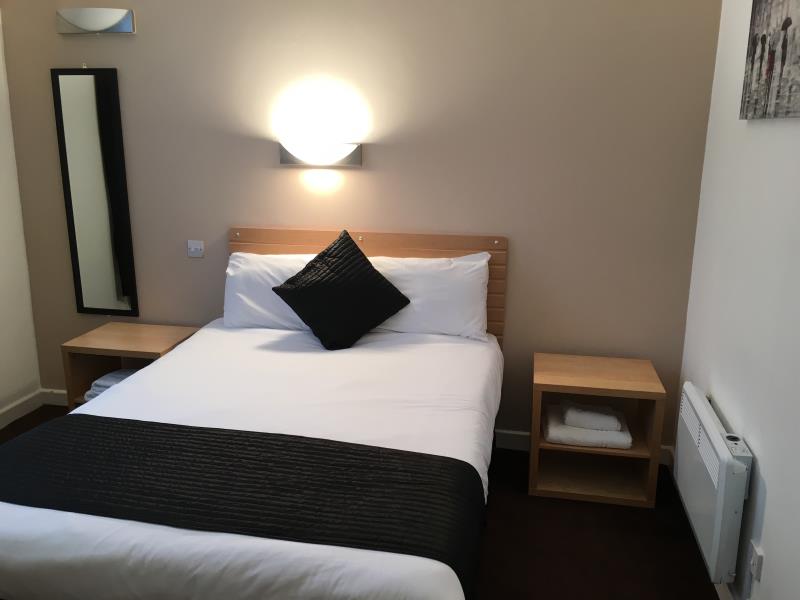 Bedroom - HD Wallpaper 