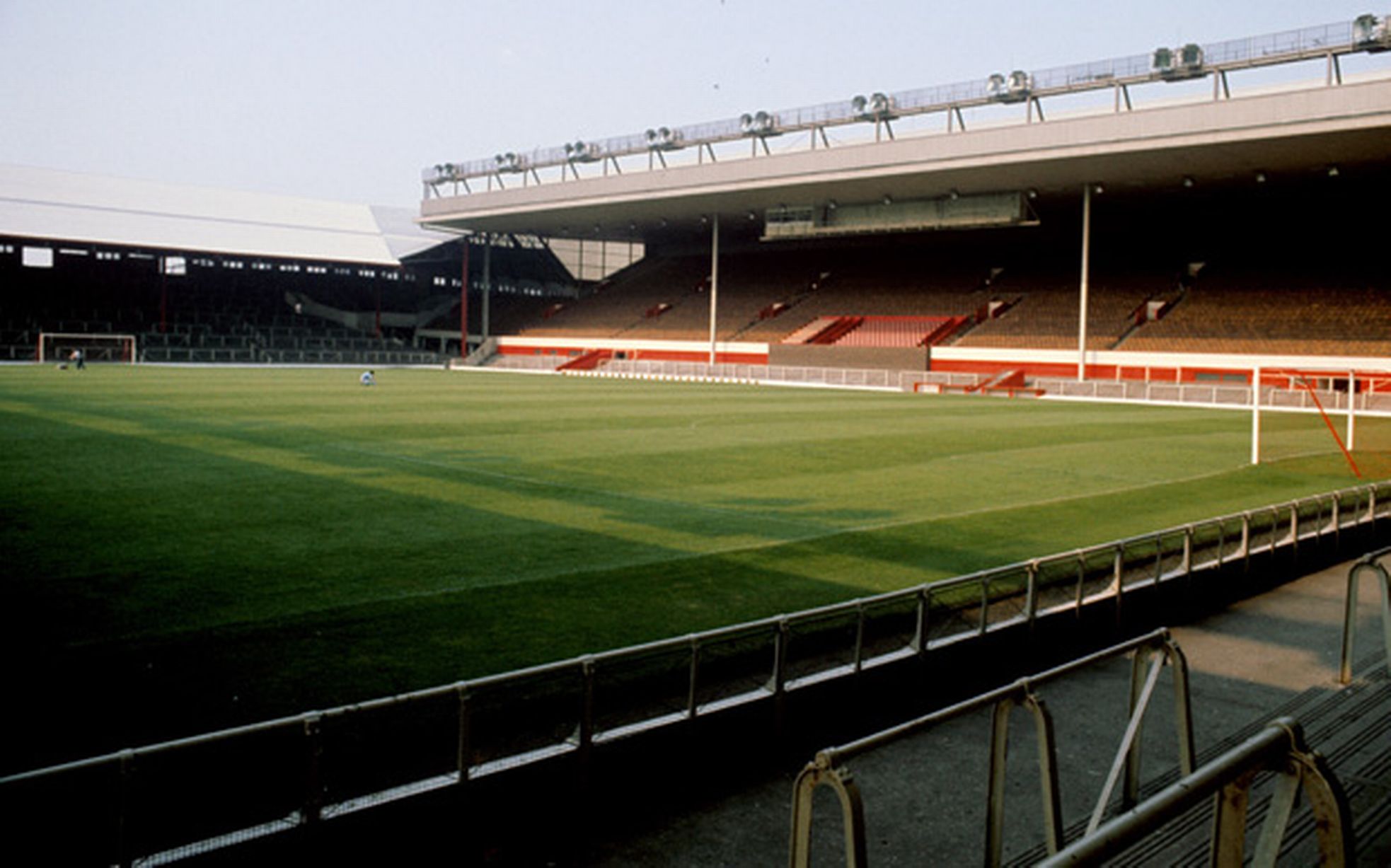 Image 22 For Archive Pictures Of Anfield Football Ground, - Anfield Old Main Stand - HD Wallpaper 
