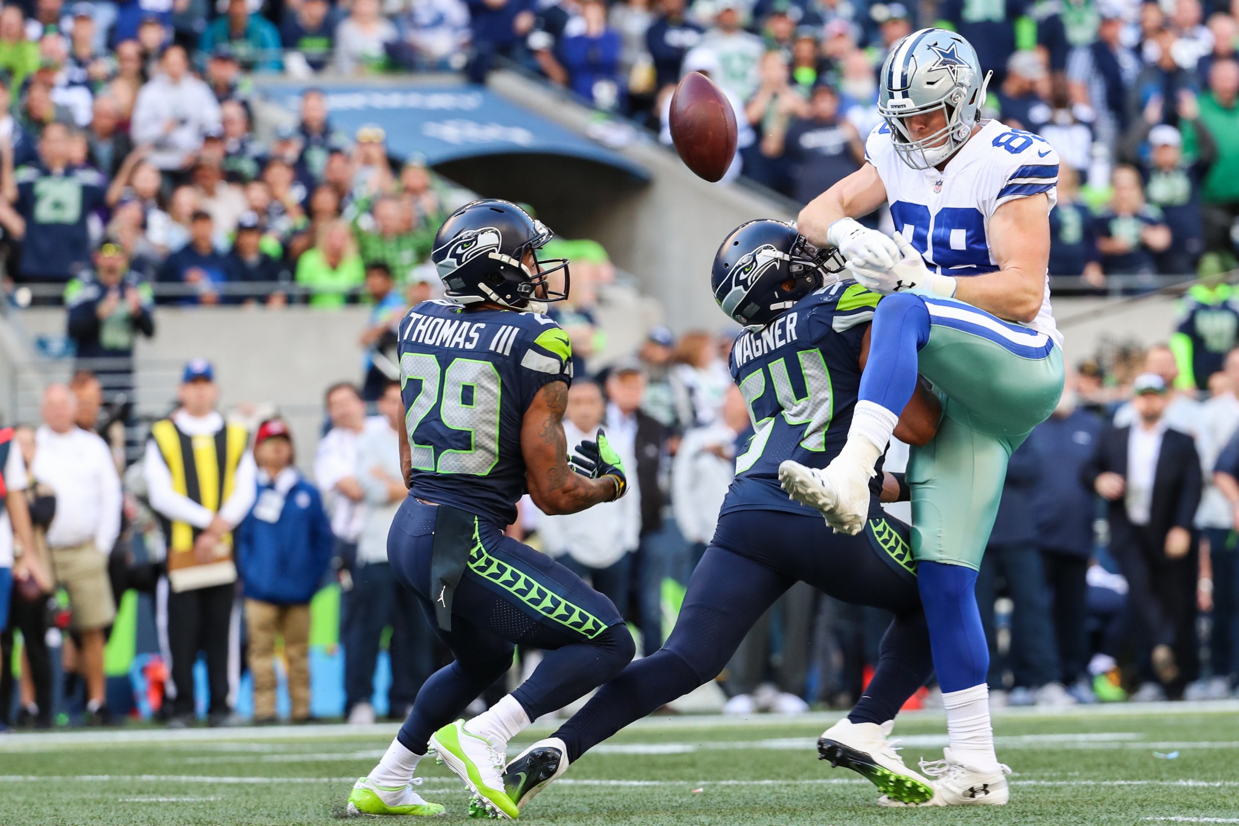 Seattle Seahawks Dallas Cowboys Playoff Game Wildcard - Bobby Wagner Vs Cowboys - HD Wallpaper 