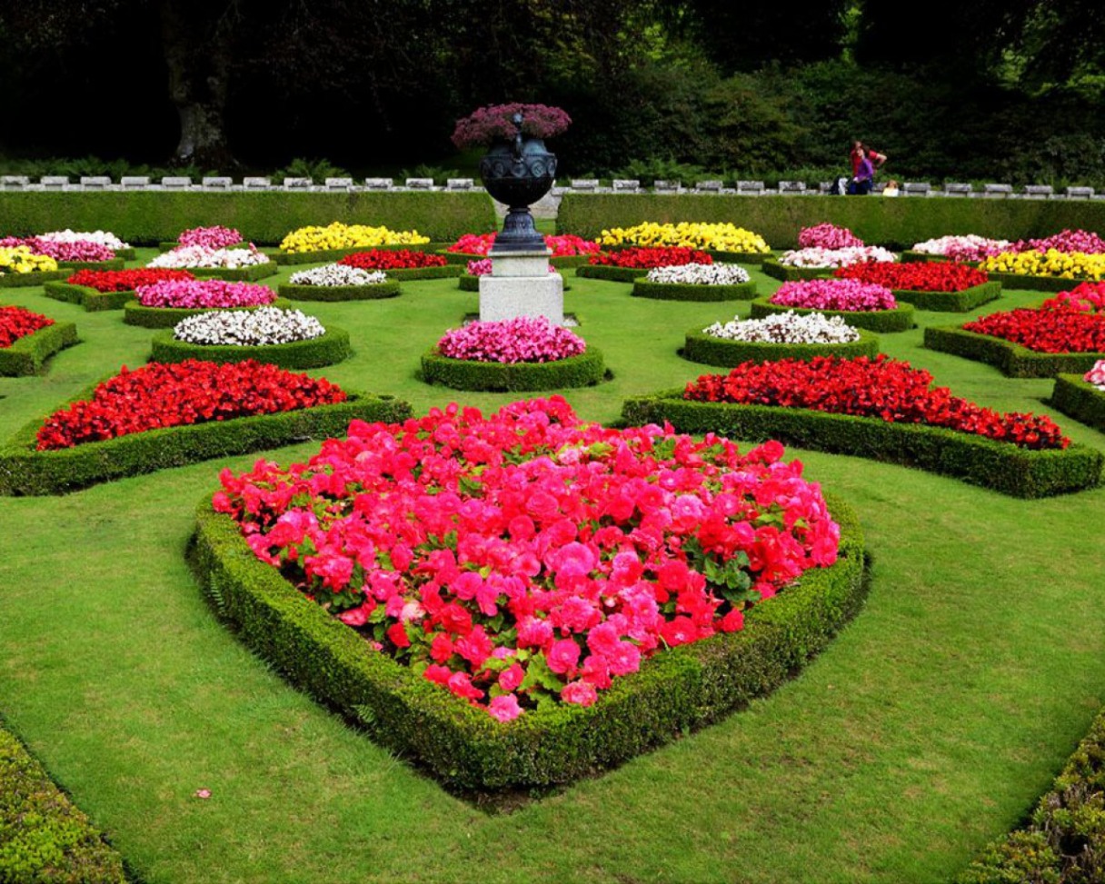 Love Hart Garden Hd Wallpapers Free Download - Apne Kandhe Se Dupatta Na Sarakne Dena Shayari - HD Wallpaper 