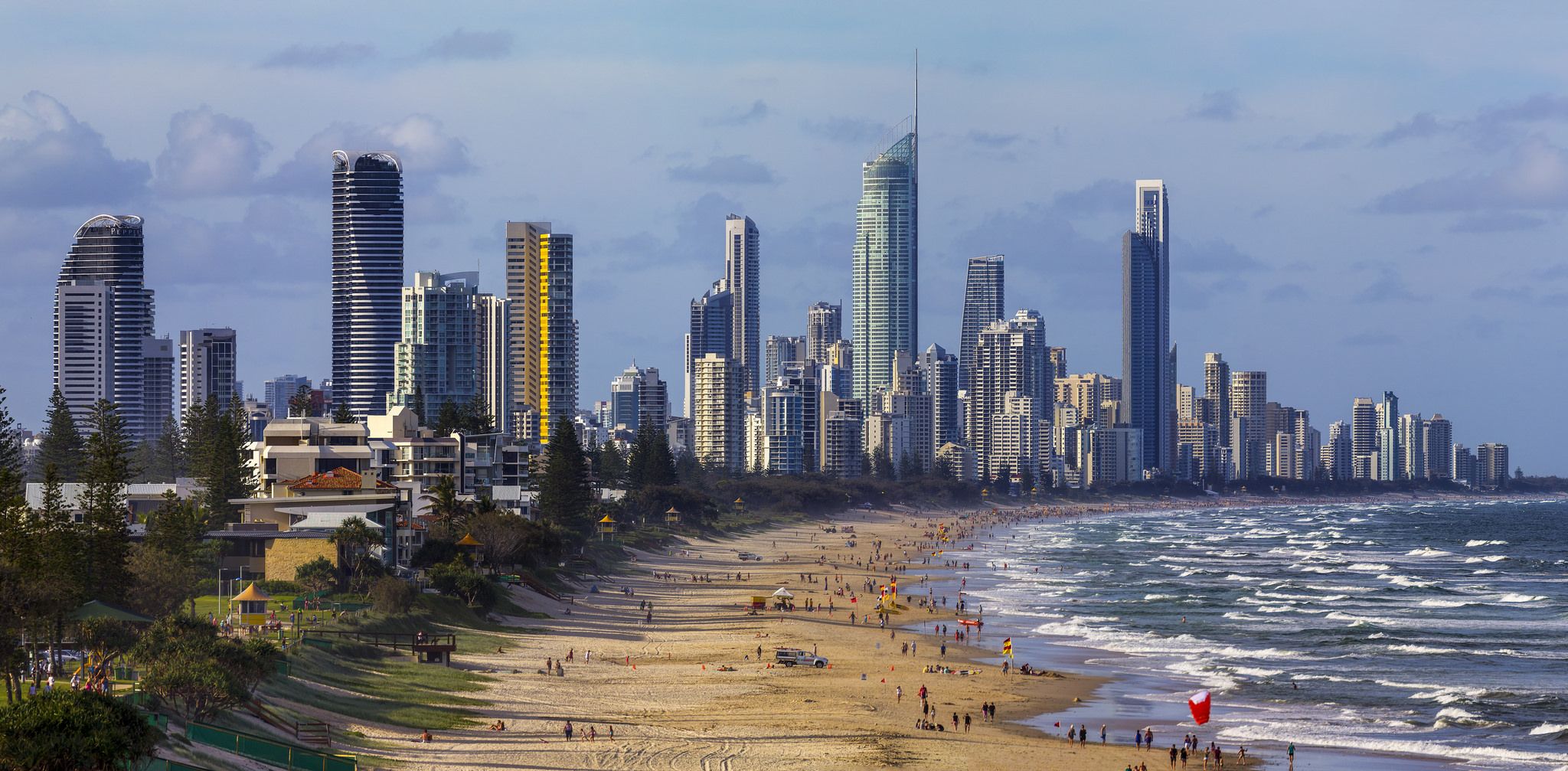 Gold Coast Australia Skyline - HD Wallpaper 