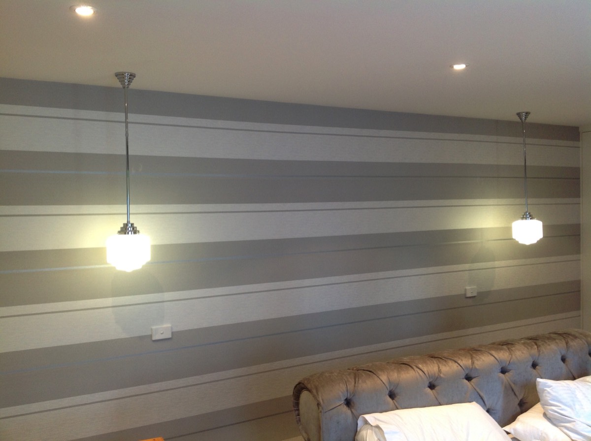 Striped Wallpaper Hangers Canberra - Window Blind - HD Wallpaper 