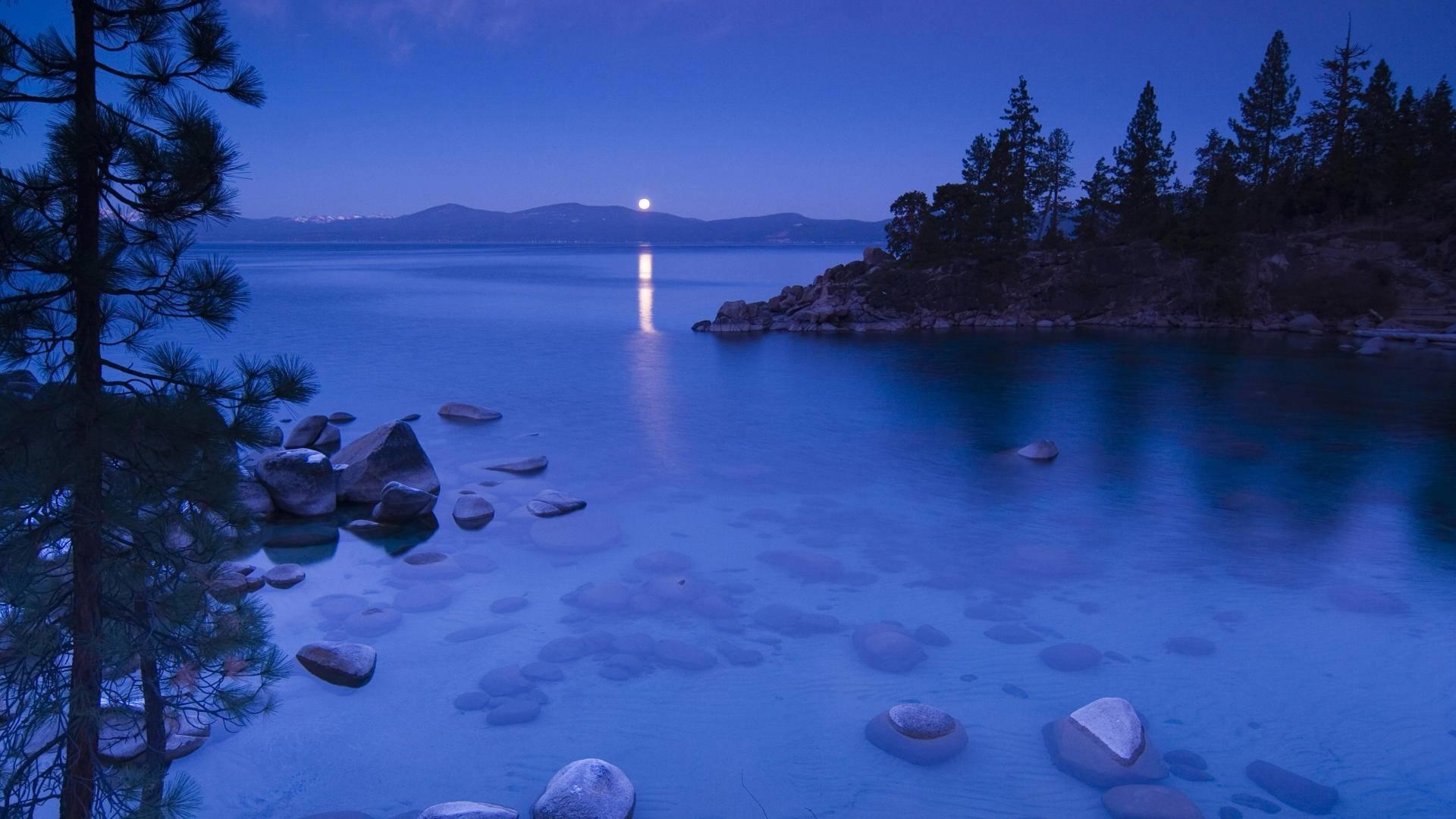Moonlight Lake Tahoe - HD Wallpaper 