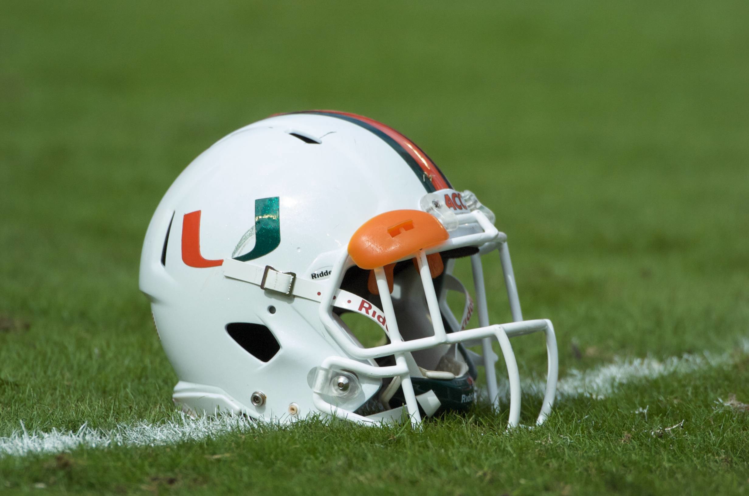 Images For > University Of Miami Logo Wallpaper 
 Data-src - Miami Hurricanes Football Iphone - HD Wallpaper 