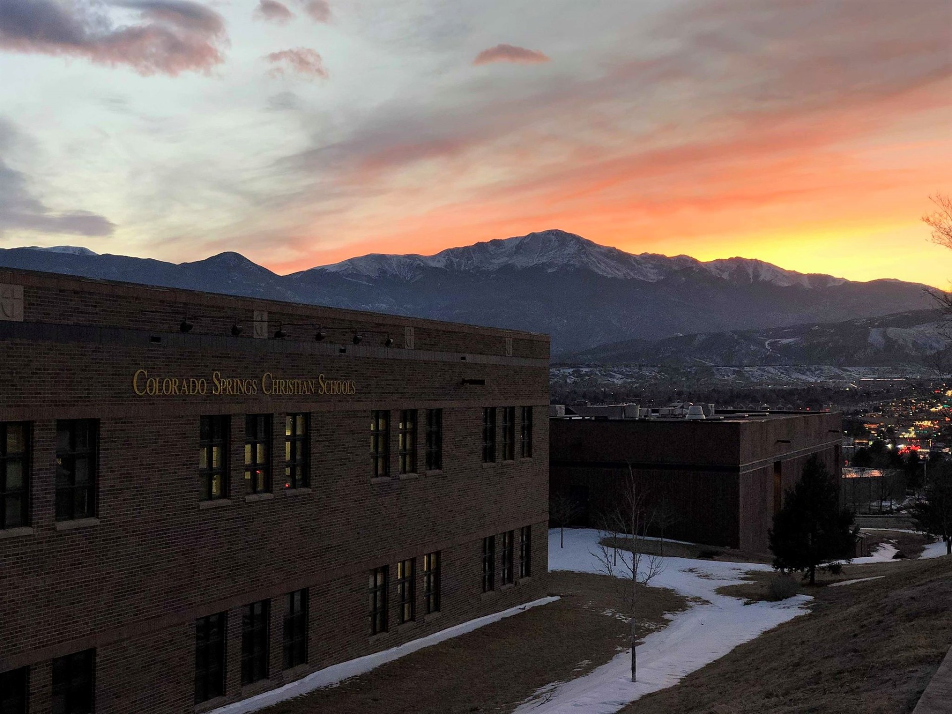 Summit - HD Wallpaper 