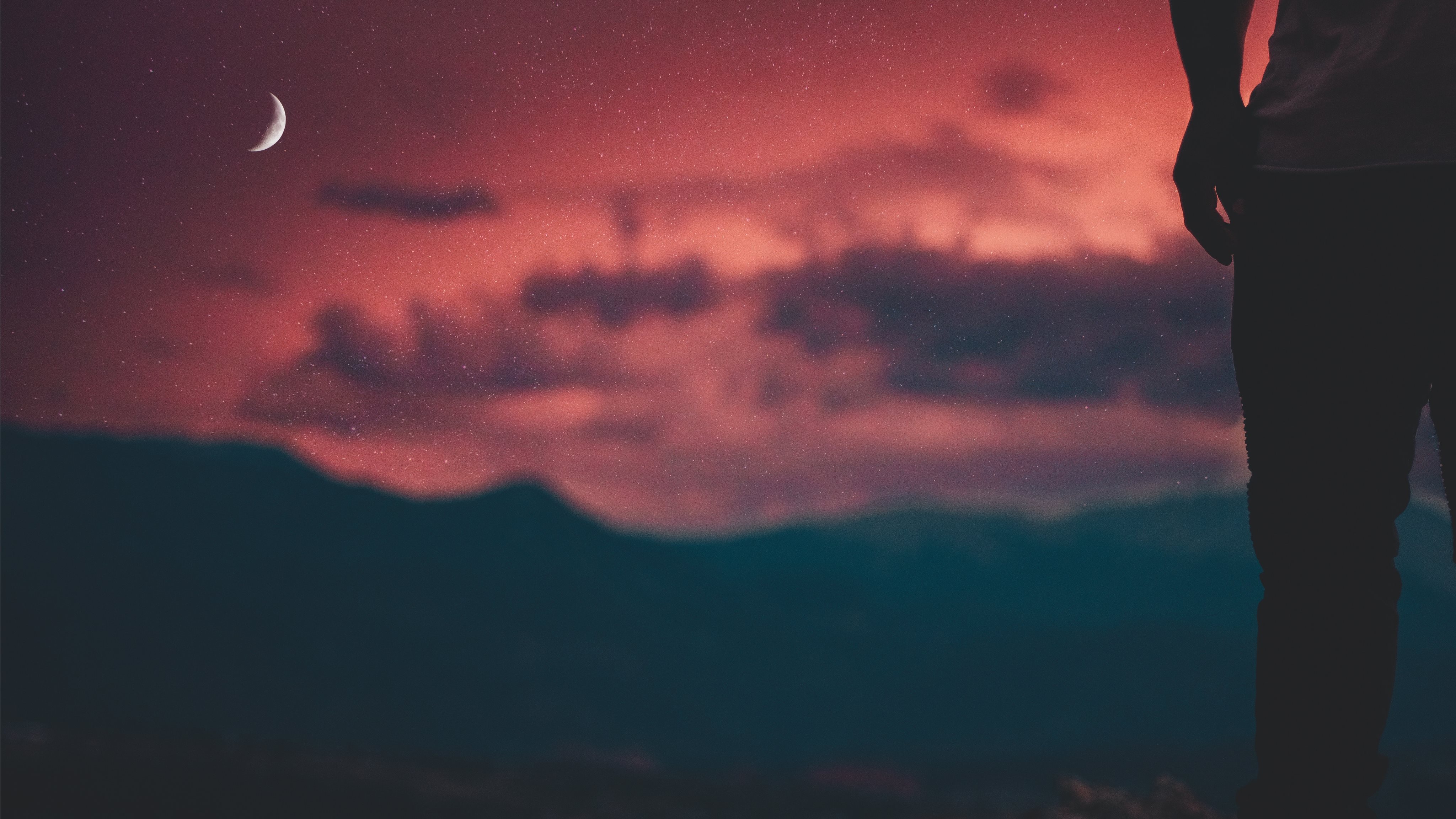 Man Looking Moon - HD Wallpaper 