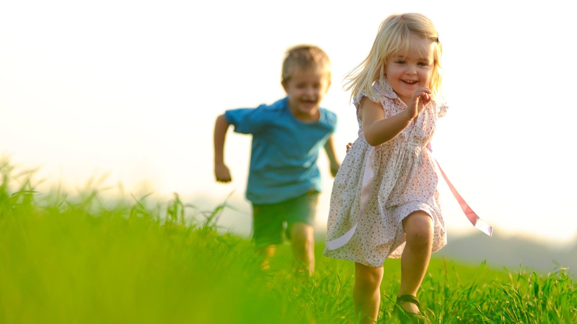 Hd Images Of Kids - Boy And Girl Happy - HD Wallpaper 