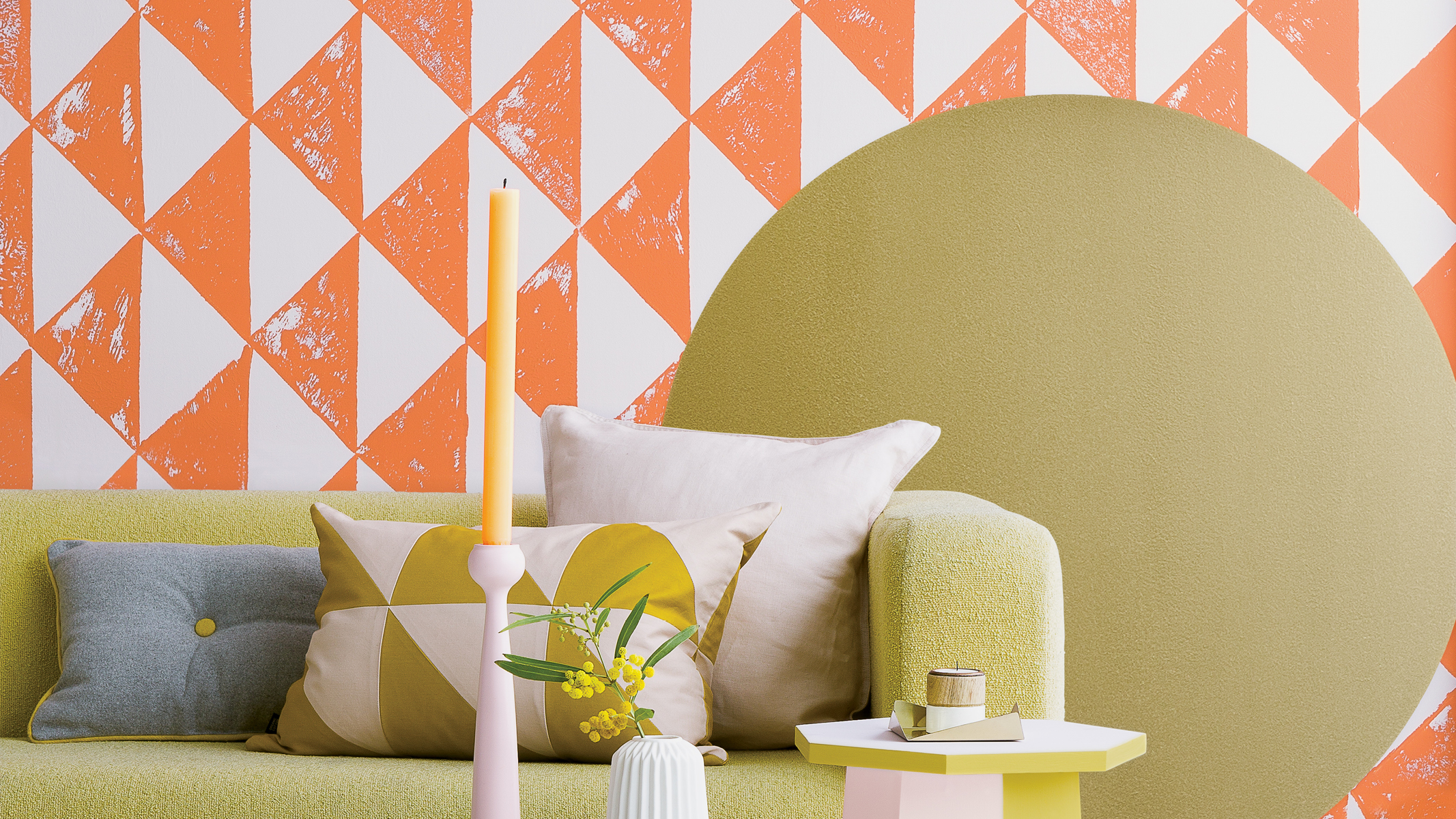 Pastel Red And Yellow Interior - HD Wallpaper 