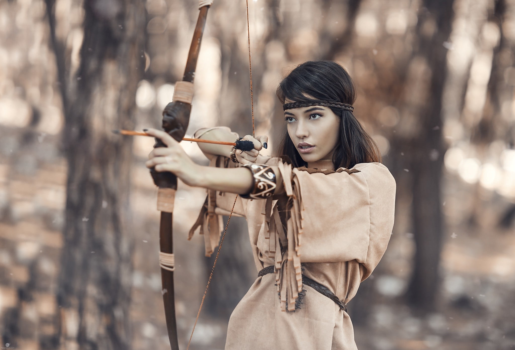 Native American Woman Shooting Bow - HD Wallpaper 
