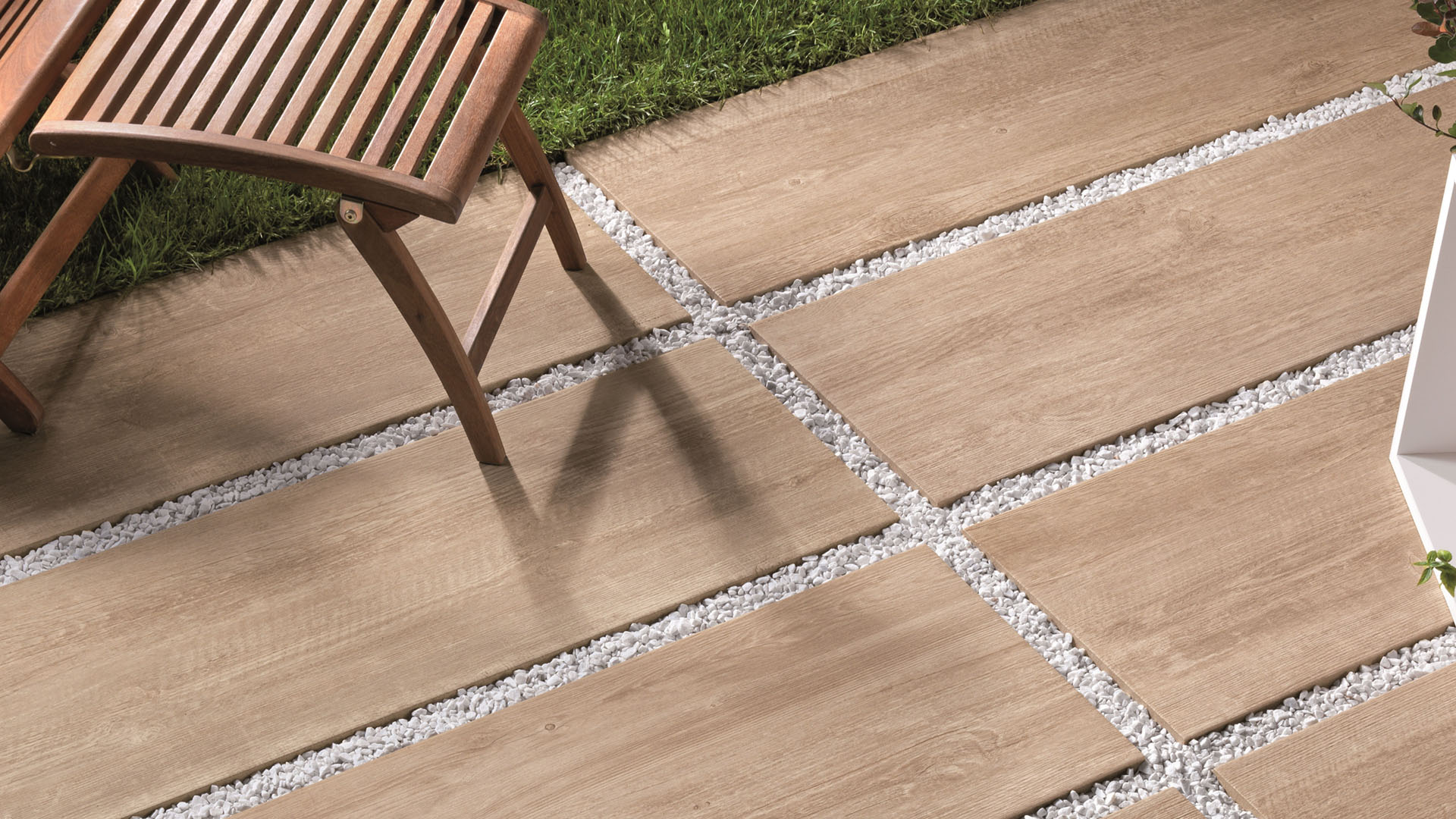 Outdoor Wood Effect Tiles - HD Wallpaper 