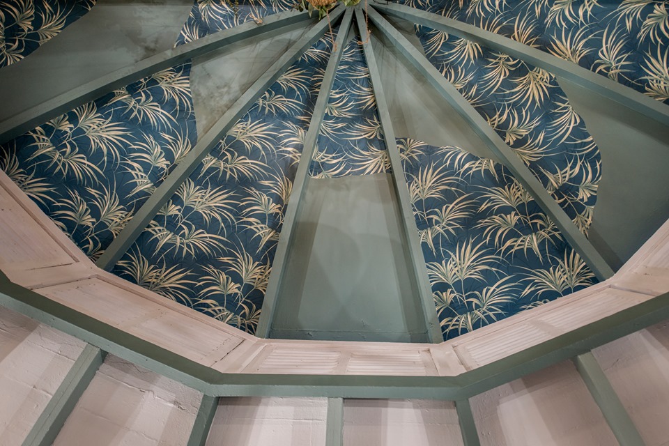 Ceiling - HD Wallpaper 