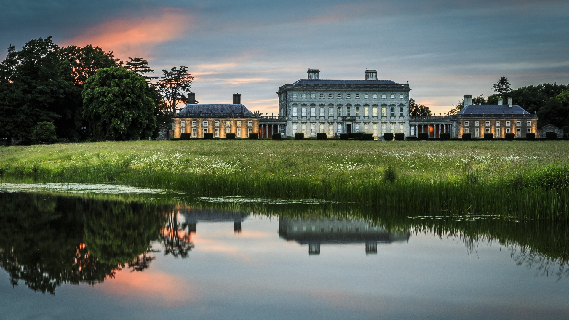 Wallpaper United Kingdom Mansion Reflection Evening - Full Hd Wallpapers Ireland - HD Wallpaper 