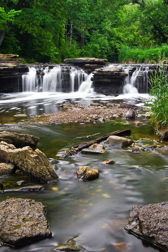 Babbling Brook Iphone 4s Wallpaper - Babbling Brook - HD Wallpaper 