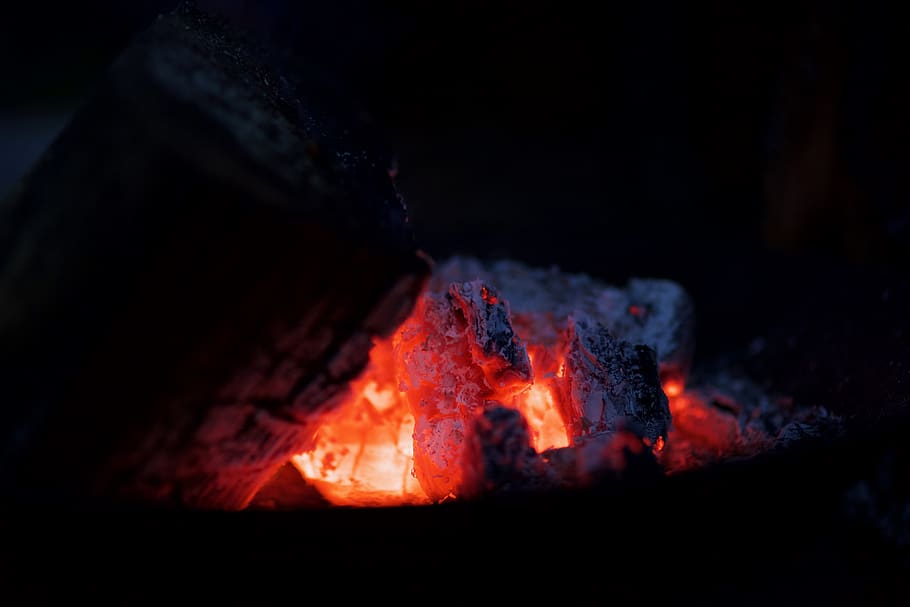 Coal With Ember, Fire, Flame, Bonfire, Manchester, - Isaiah 6 Verse 7 - HD Wallpaper 