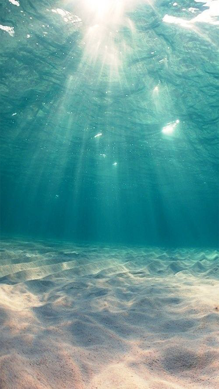 Iphone Wallpaper Underwater - HD Wallpaper 