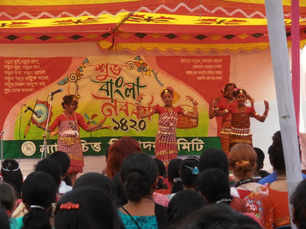 Bangla Pohela Boishakh Stage Decoration - HD Wallpaper 