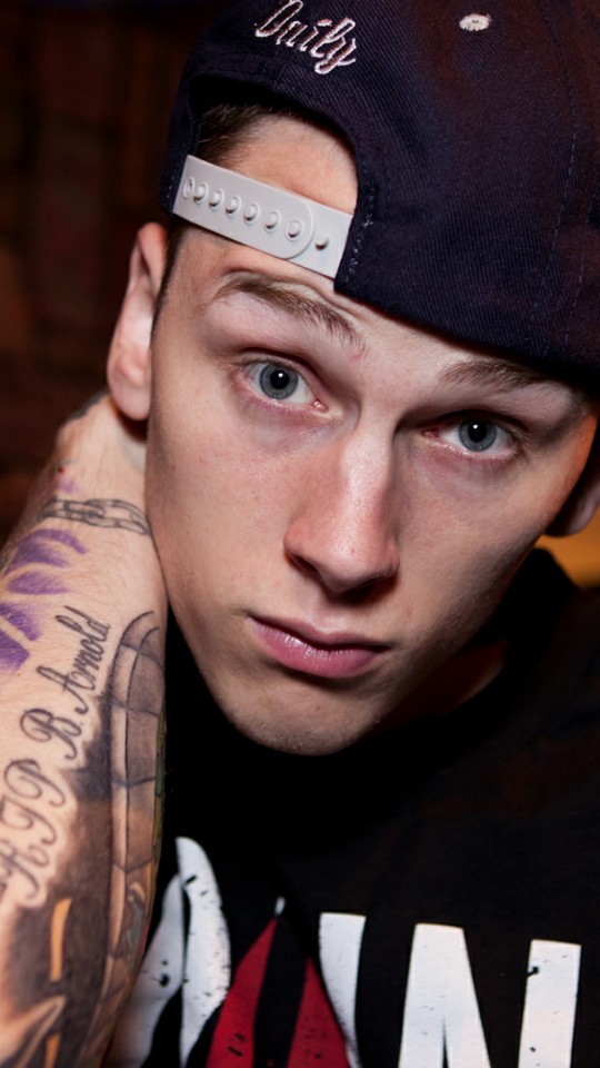 Machine Gun Kelly - HD Wallpaper 