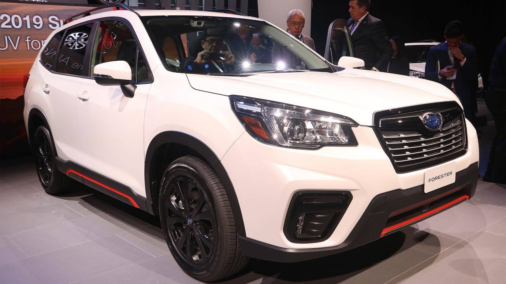 Best 2019 Subaru Forester Front High Resolution Wallpaper - Subaru Forester 2019 Velo - HD Wallpaper 
