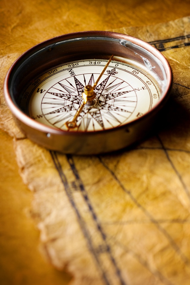 The The Iphone Compass Iphone5 Wallpaper - Compass Wallpaper Black And White - HD Wallpaper 