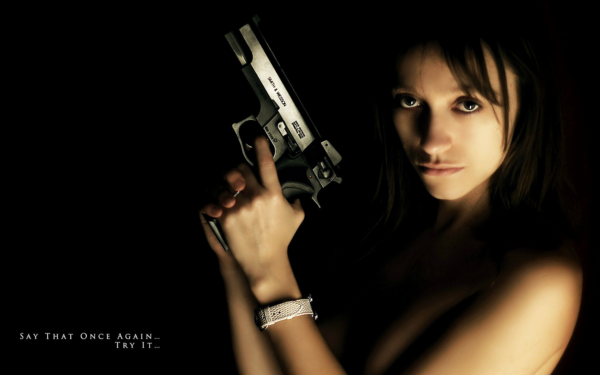 Women S Guns Full Hd Stupendous Wallpaper Free Download - Girl Gun Wallpaper Hd - HD Wallpaper 