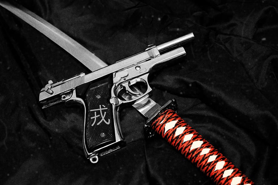 Weapon, Beretta M9, Handgun, Pistol, Unloaded, Katana, - Katana And Pistol - HD Wallpaper 