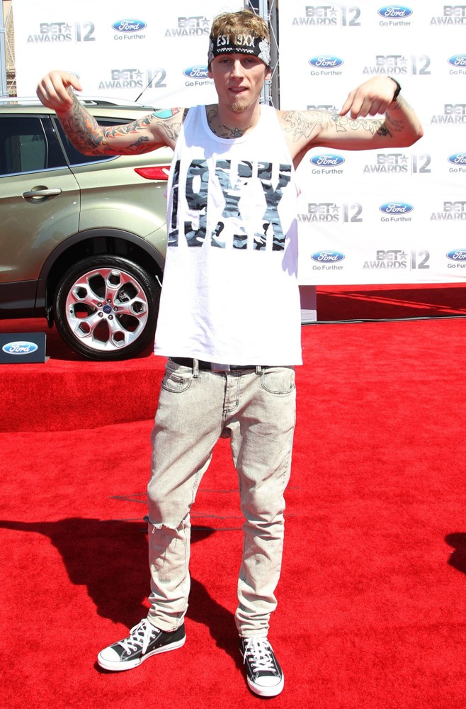Machine Gun Kelly In The Bet Awards Style Model Machine Gun Kelly 658x1000 Wallpaper teahub.io Machine Gun Kelly In The Bet Awards Style Model Machine Gun Kelly 658x1000 Wallpaper teahub.io