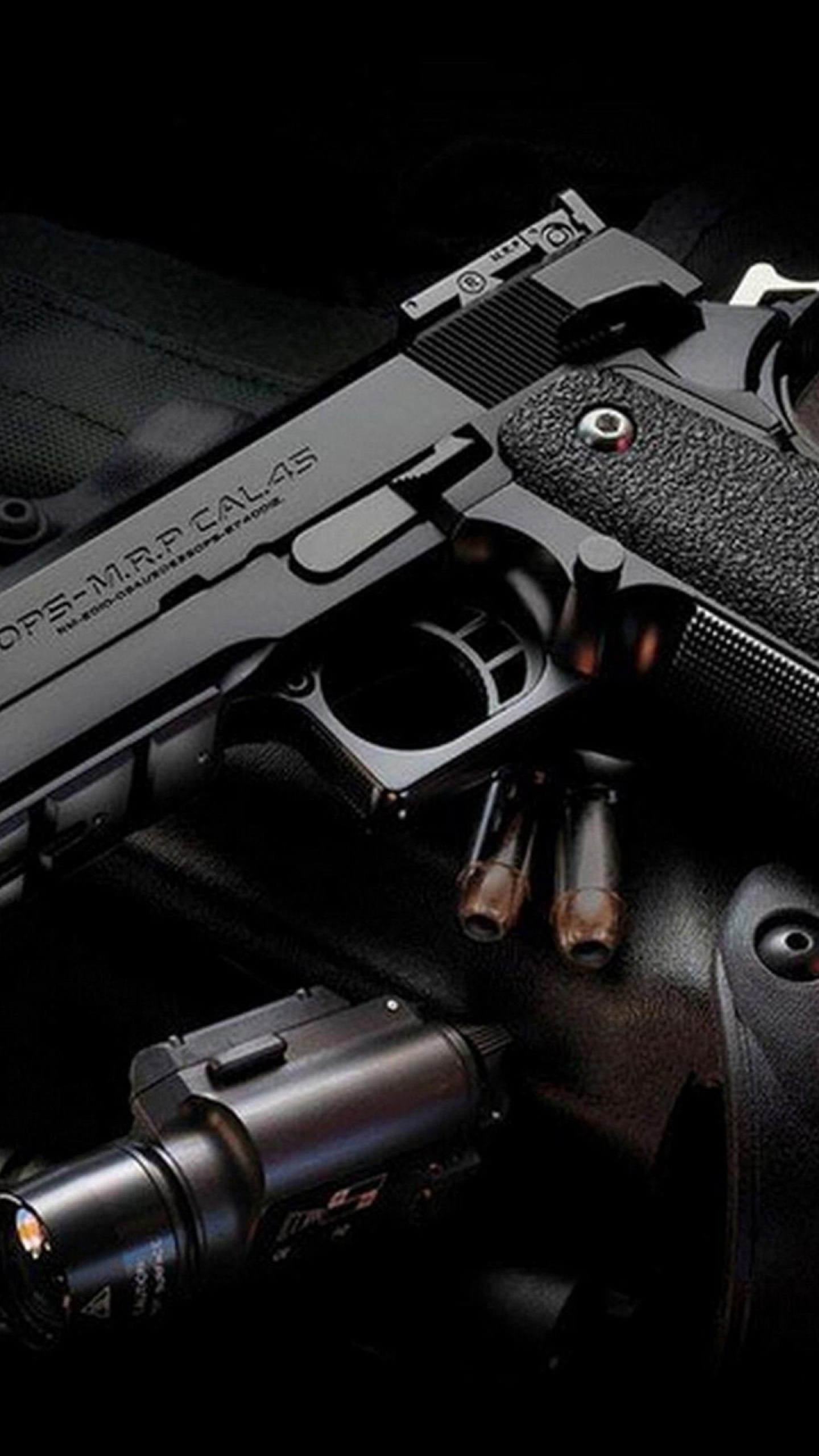 Cool Black Gun - Cool Wallpapers For Iphone7 - HD Wallpaper 