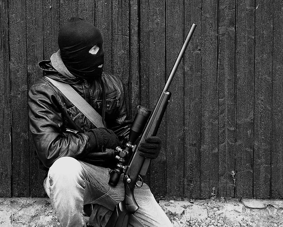 Person In Jacket Holding Sniper Rifle, Criminal, Police, - HD Wallpaper 