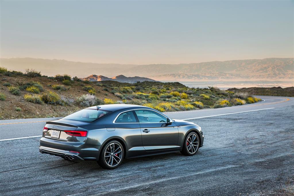 2019 Audi S5 Coupe - HD Wallpaper 
