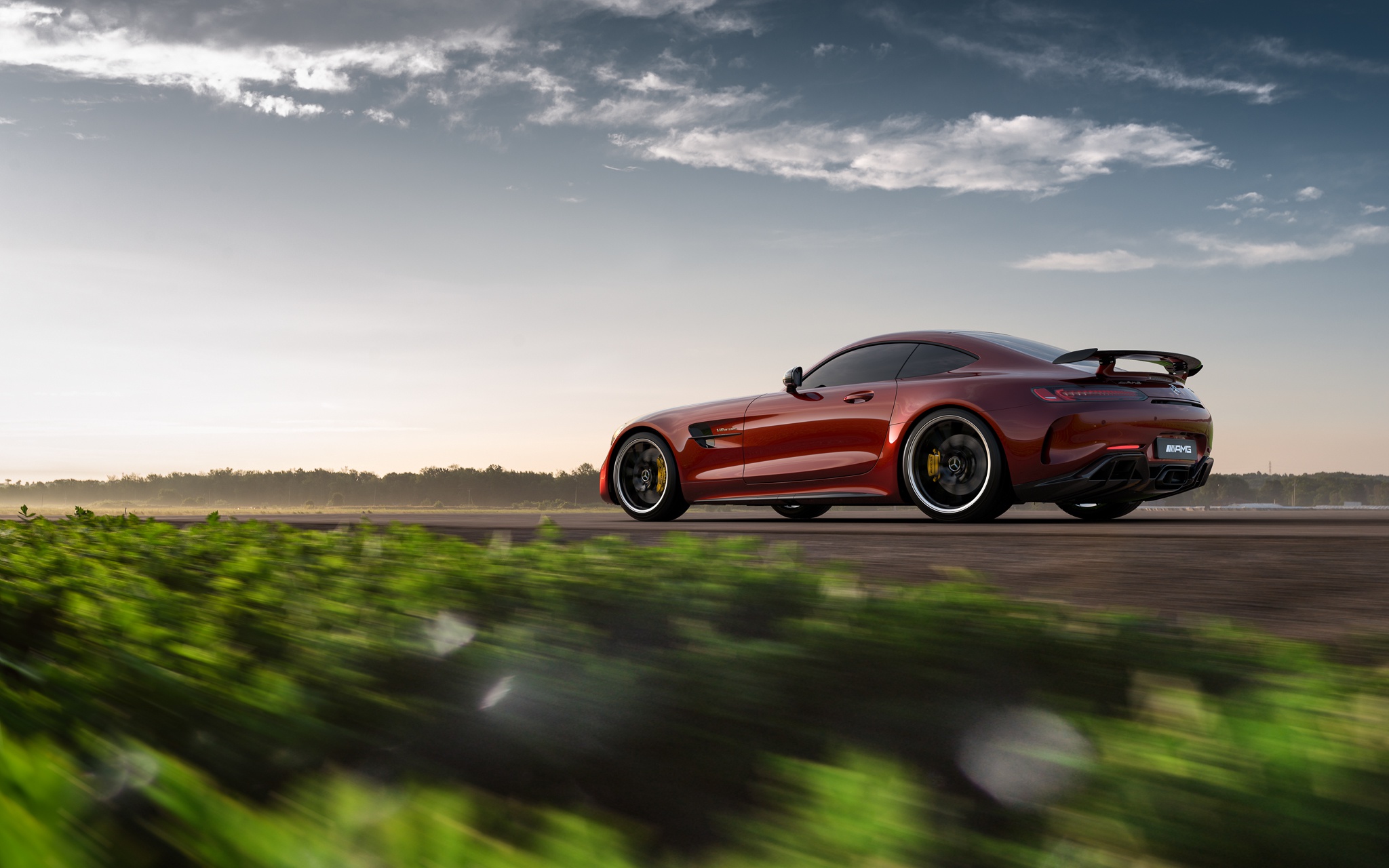 Wallpaper Of Mercedes-amg Gt R, Red, Sportcar - Mercedes Amg Gt Red - HD Wallpaper 