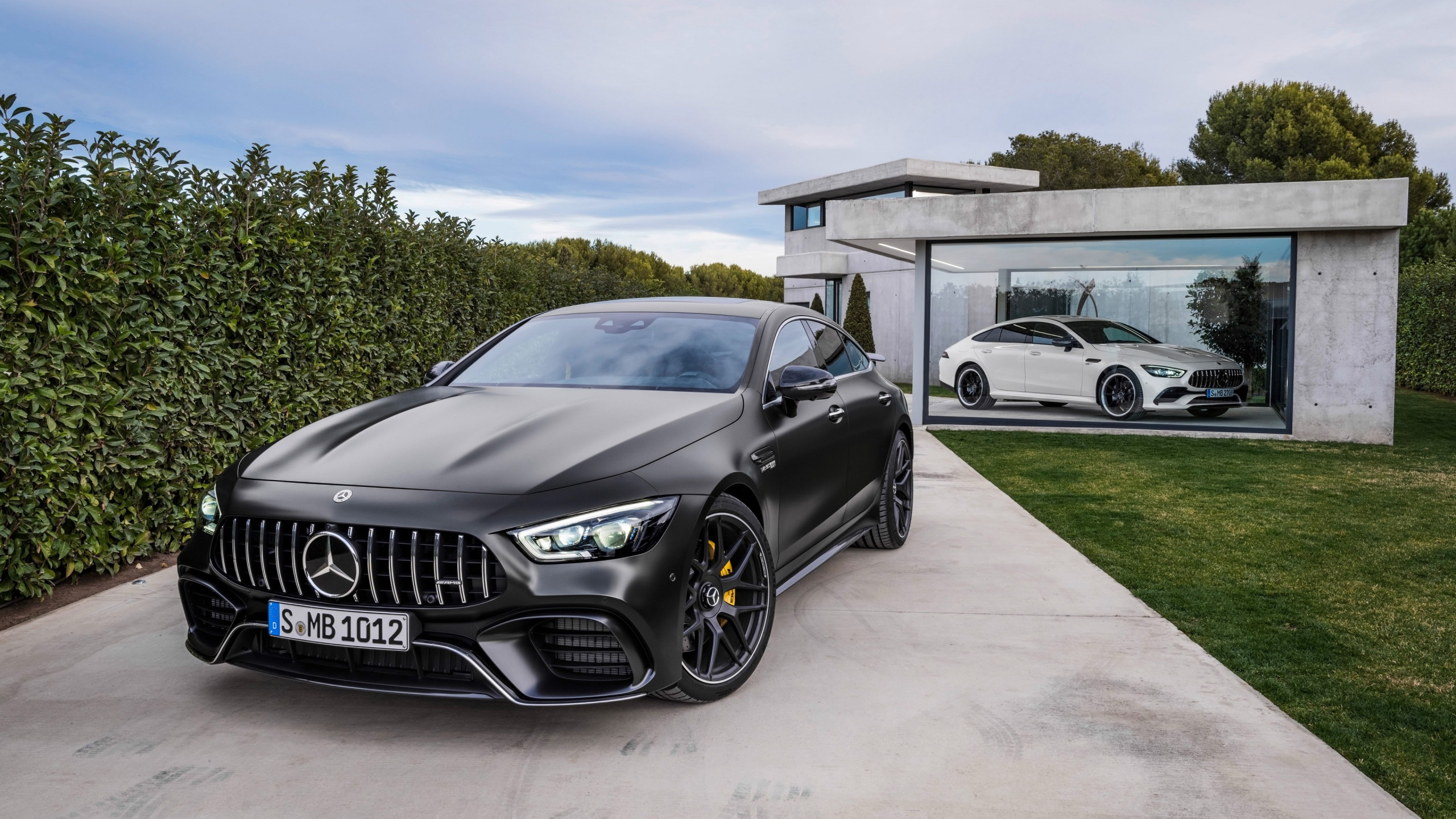 Mercedes Amg Gt 4 Door Coupe Wallpaper - Mercedes Amg Gt 73 - HD Wallpaper 