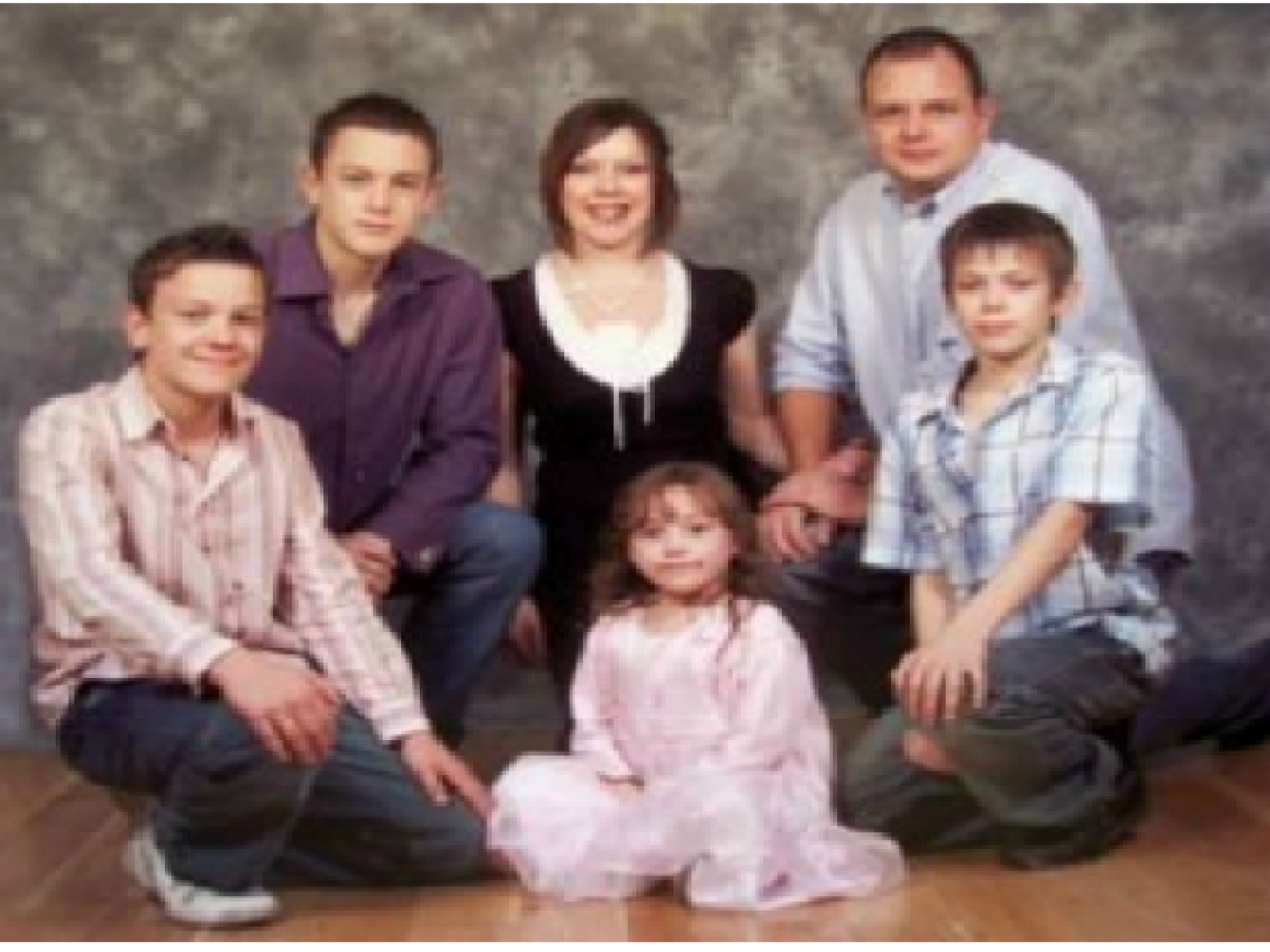 Below Is The 3 Video Parts To Jason Thickpenny S Story - Jehovah Witness Family - HD Wallpaper 