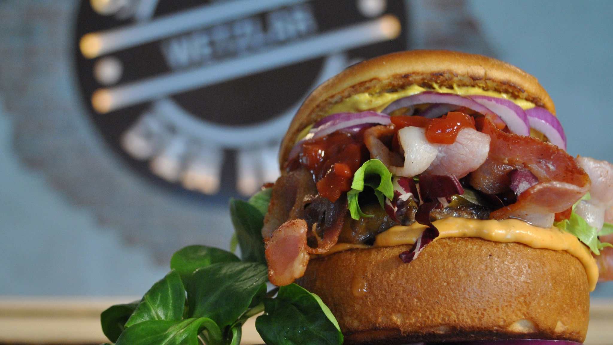 Wallpaper Hamburger, Bacon, Meat, Bread, Vegetables - Burger Bacon - HD Wallpaper 