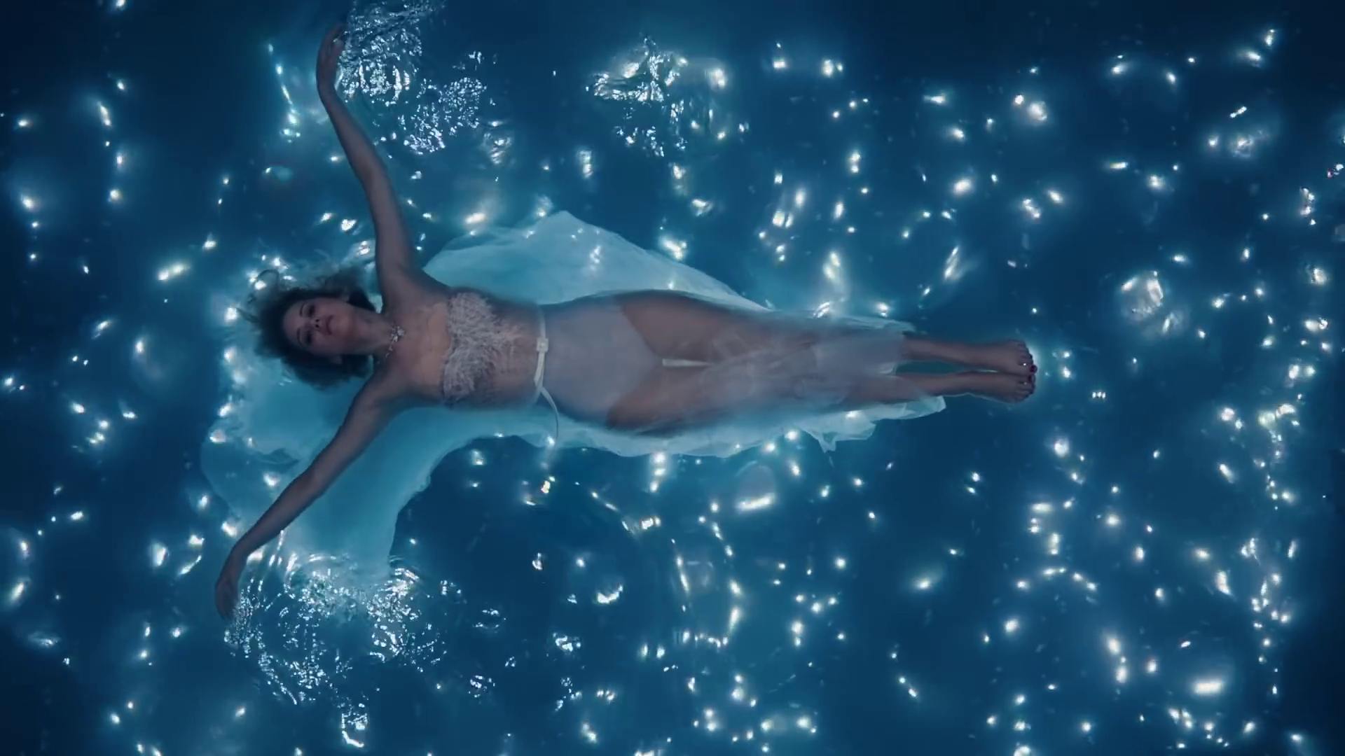 Jennifer Lawrence Dior Joy Commercial - HD Wallpaper 