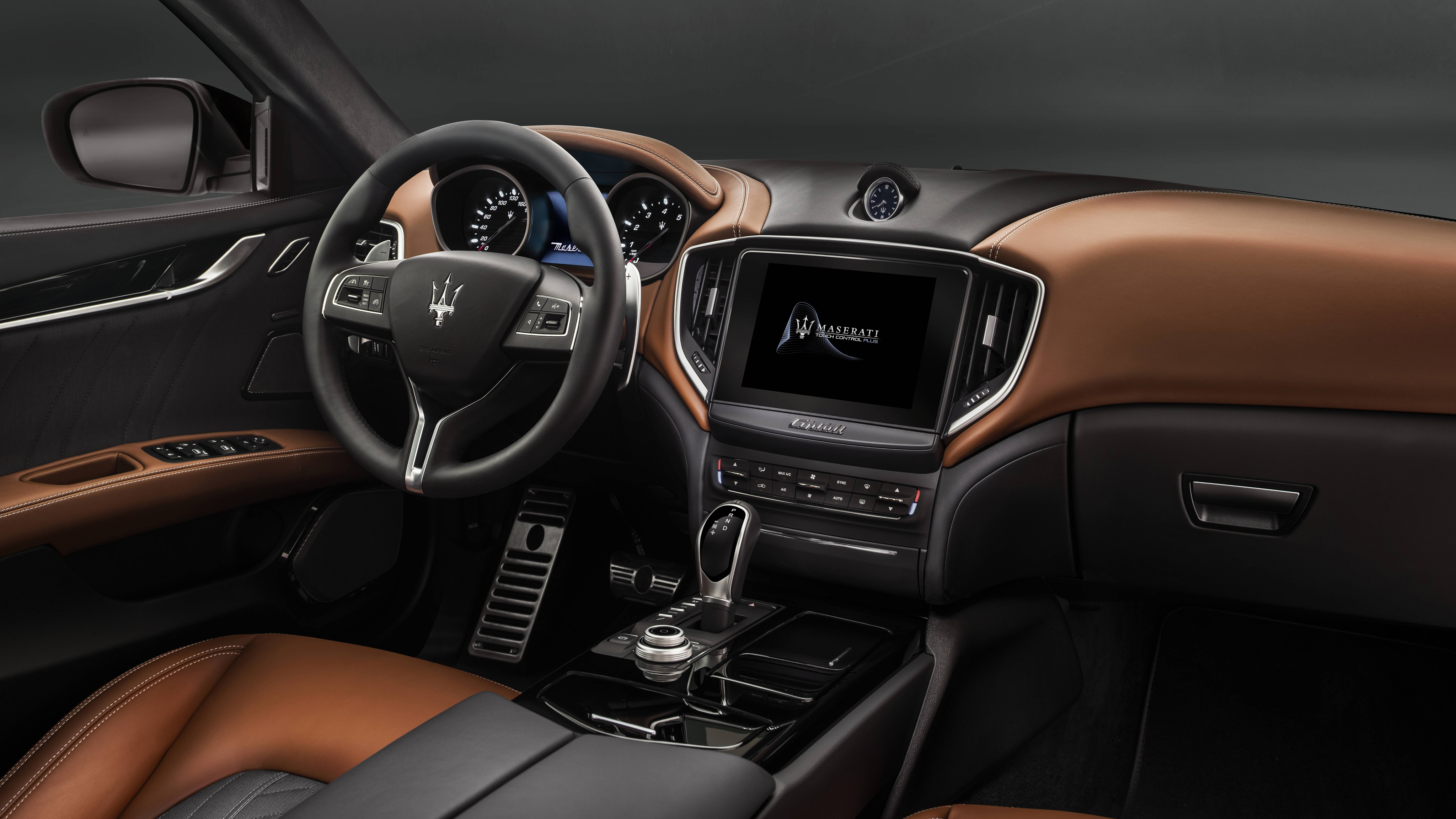 2018 Maserati Ghibli Interior - HD Wallpaper 