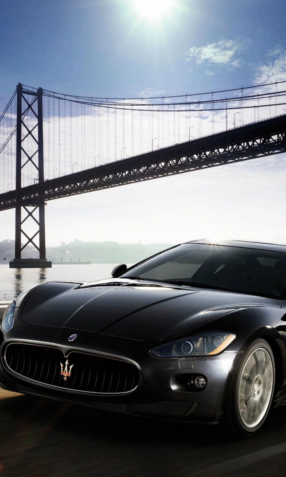 25 De Abril Bridge - HD Wallpaper 